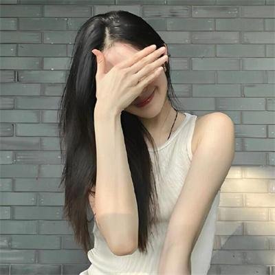 飘动的红丝带