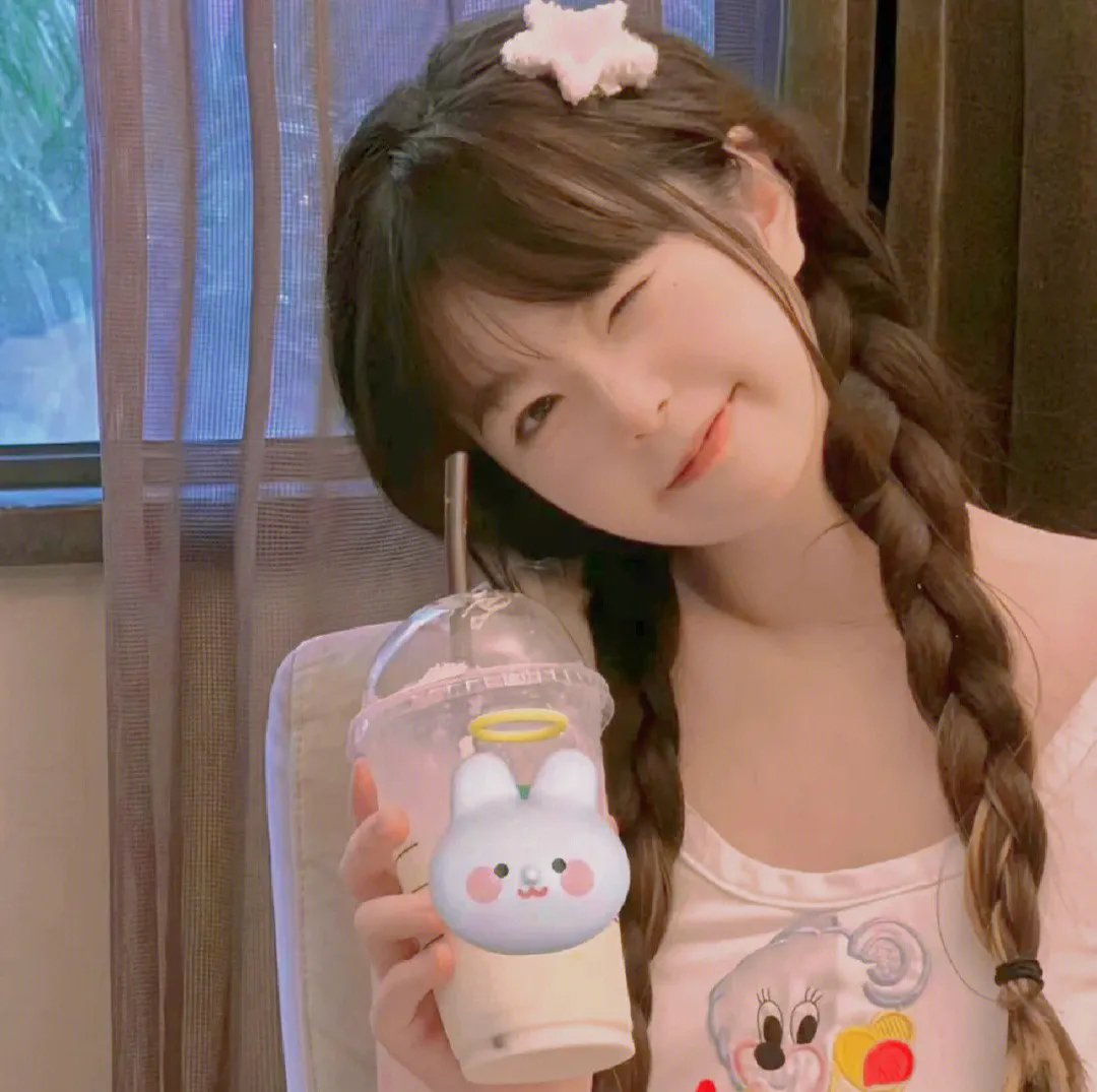 赤脚的基奉儿